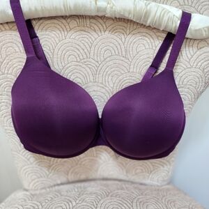 Victoria's Secret Deep Purple Bra 34DDD